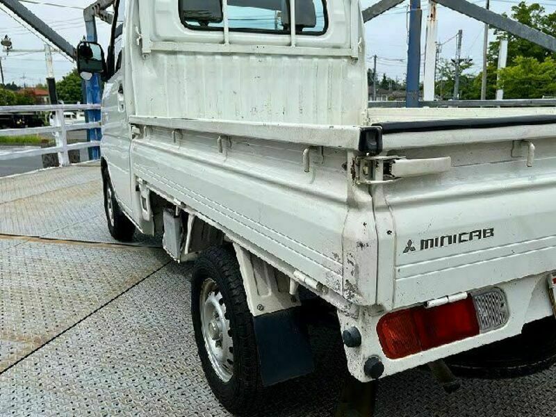 MINICAB TRUCK