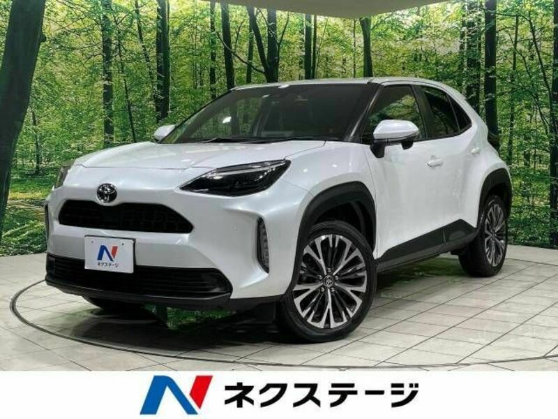 YARIS CROSS