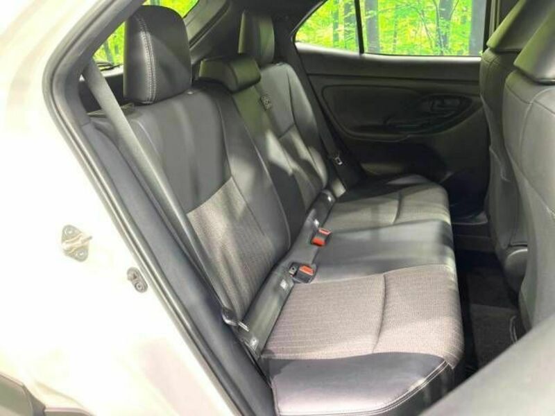 YARIS CROSS