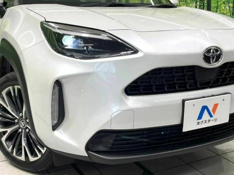 YARIS CROSS