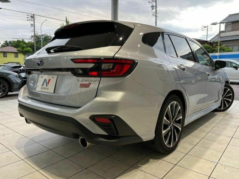 LEVORG-17