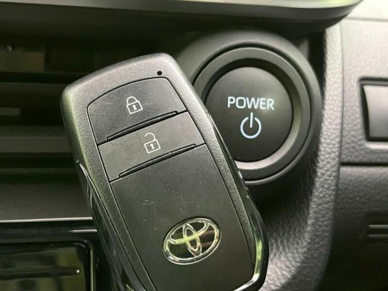 PRIUS-6