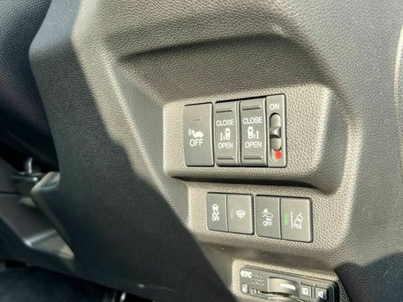 FREED HYBRID-16