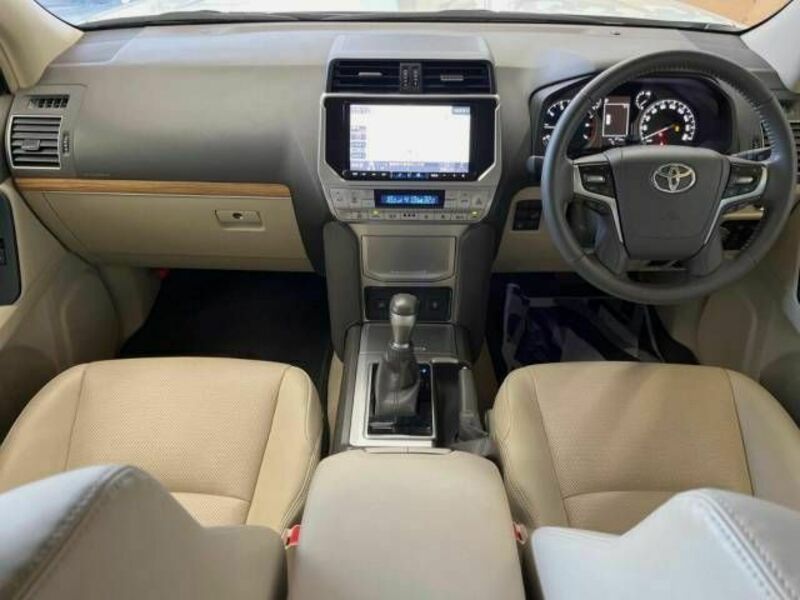 LAND CRUISER PRADO-1