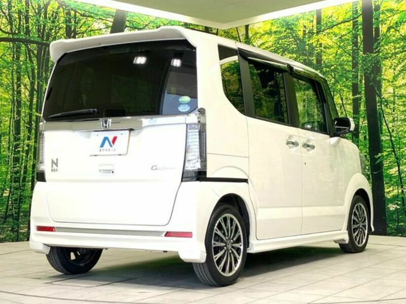N BOX CUSTOM