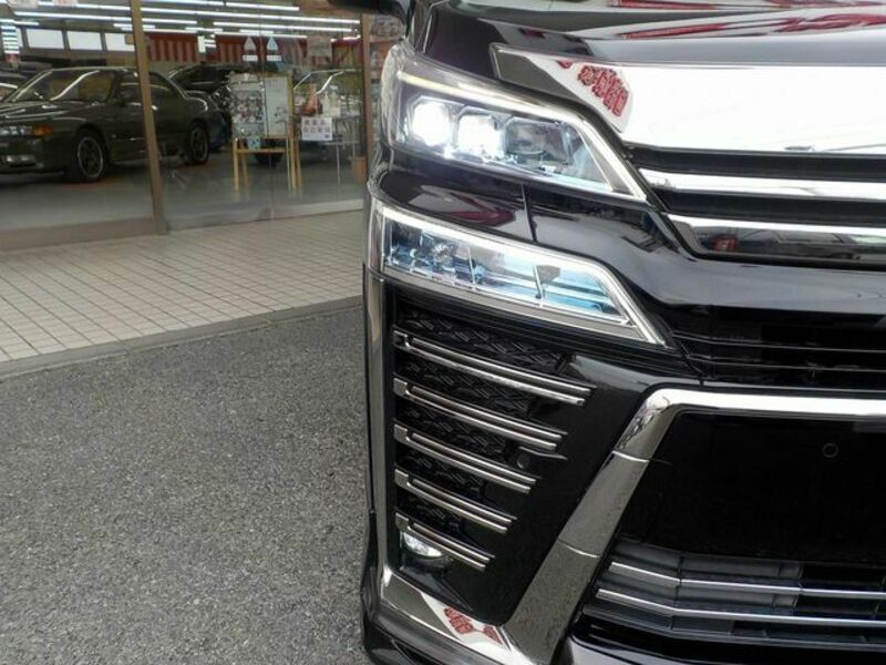 VELLFIRE-4