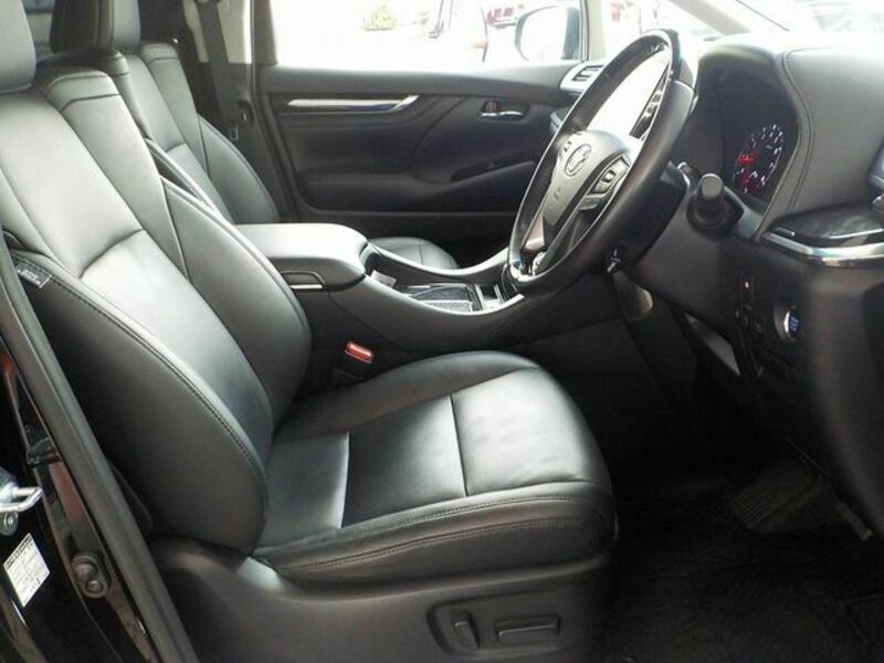 VELLFIRE-13