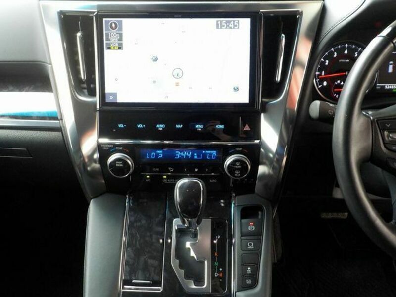 VELLFIRE-15