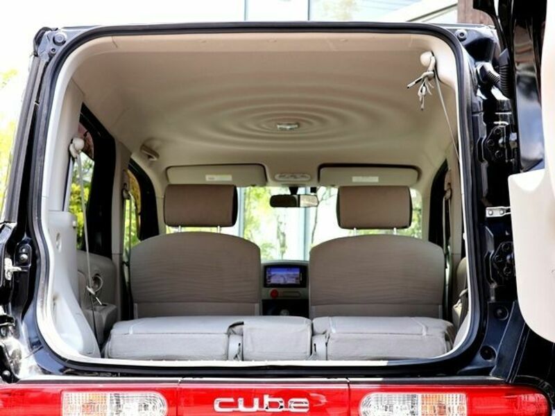 CUBE