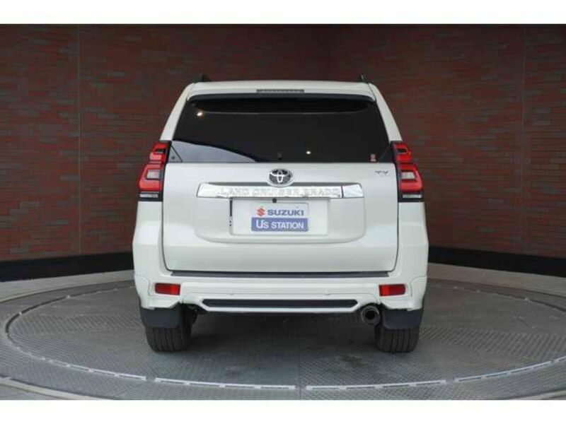 LAND CRUISER PRADO-2