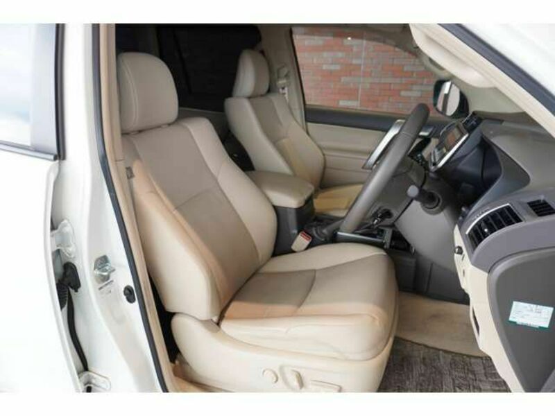 LAND CRUISER PRADO-5