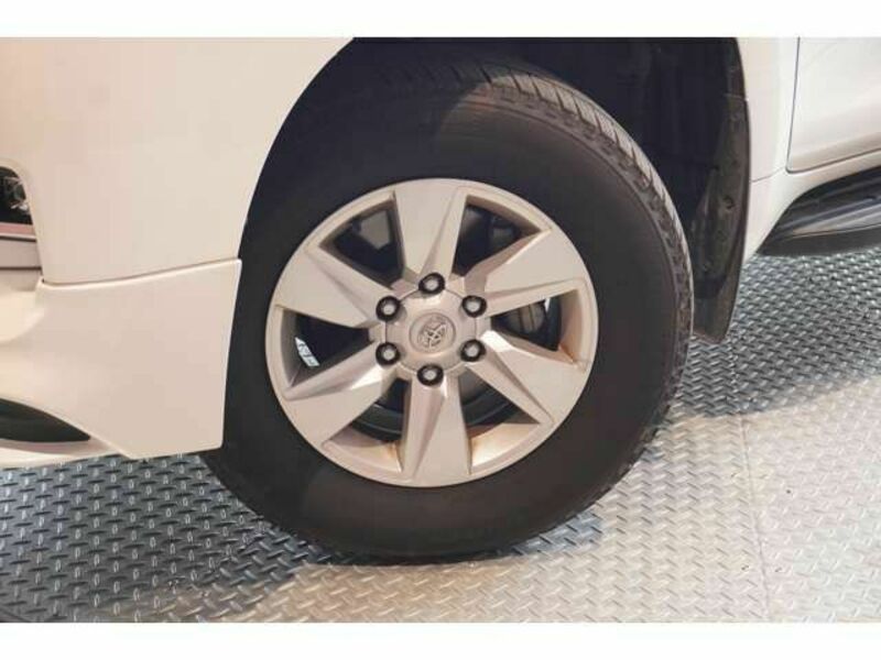 LAND CRUISER PRADO-15