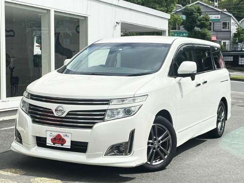 NISSAN ELGRAND