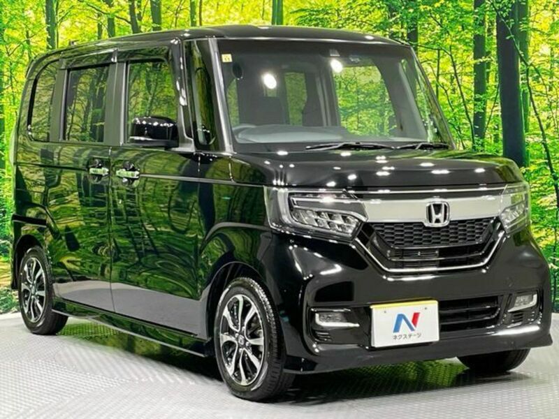 N BOX CUSTOM