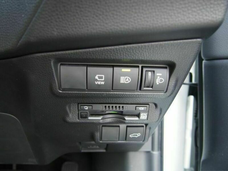 COROLLA CROSS
