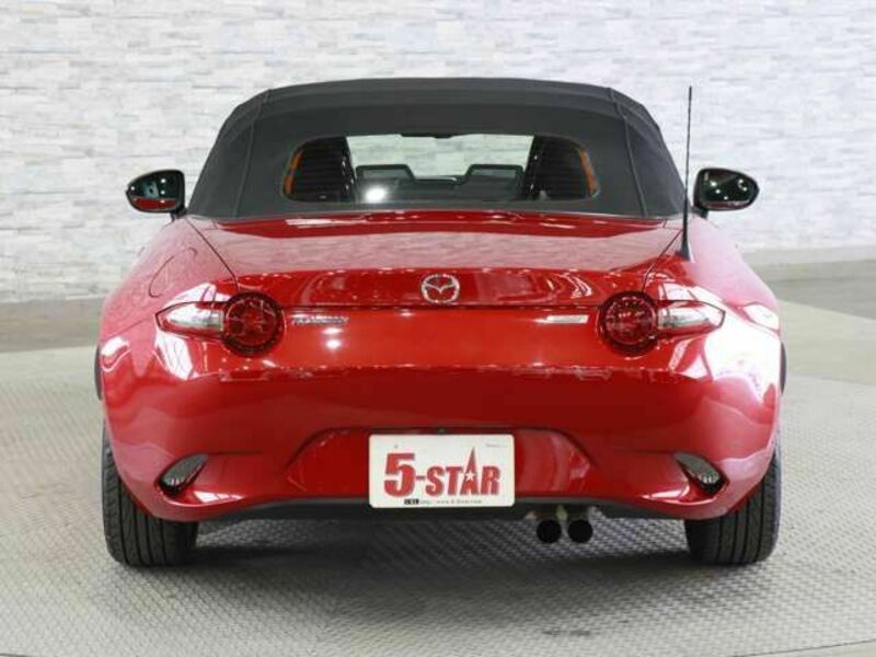 ROADSTER