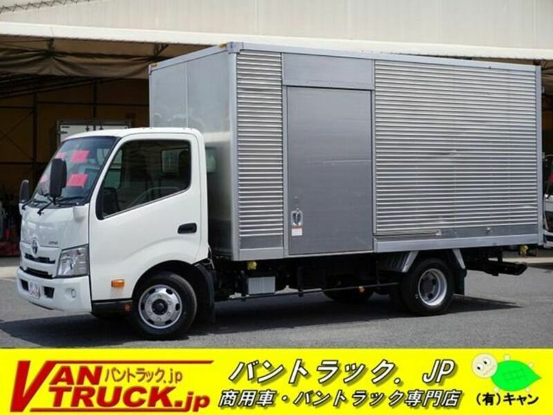 TOYOTA DYNA