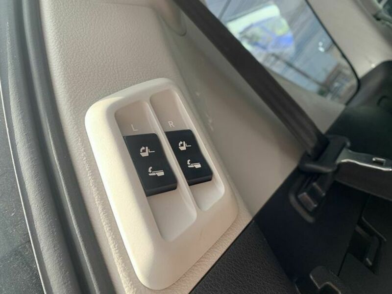 LAND CRUISER PRADO-23