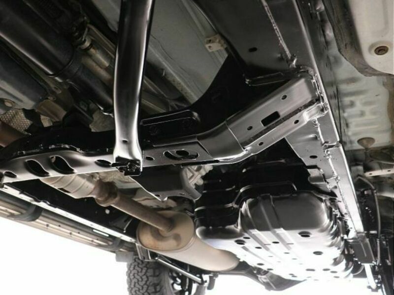 LAND CRUISER PRADO-10