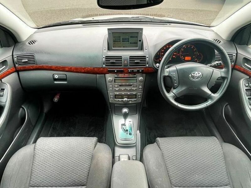AVENSIS
