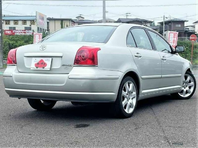 AVENSIS