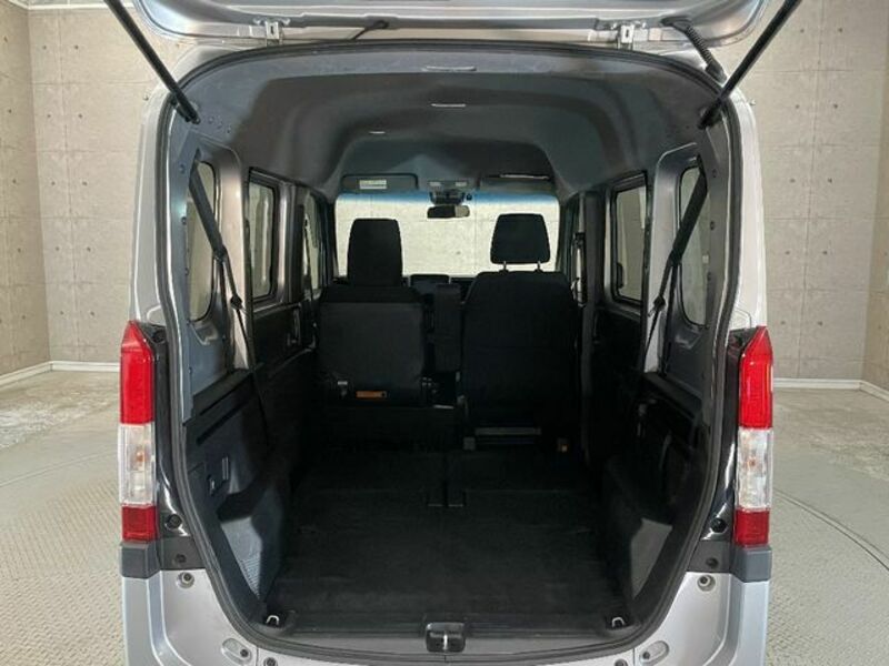 N-VAN