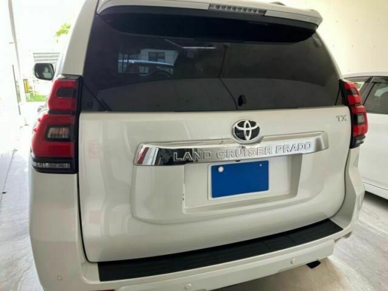 LAND CRUISER PRADO-5