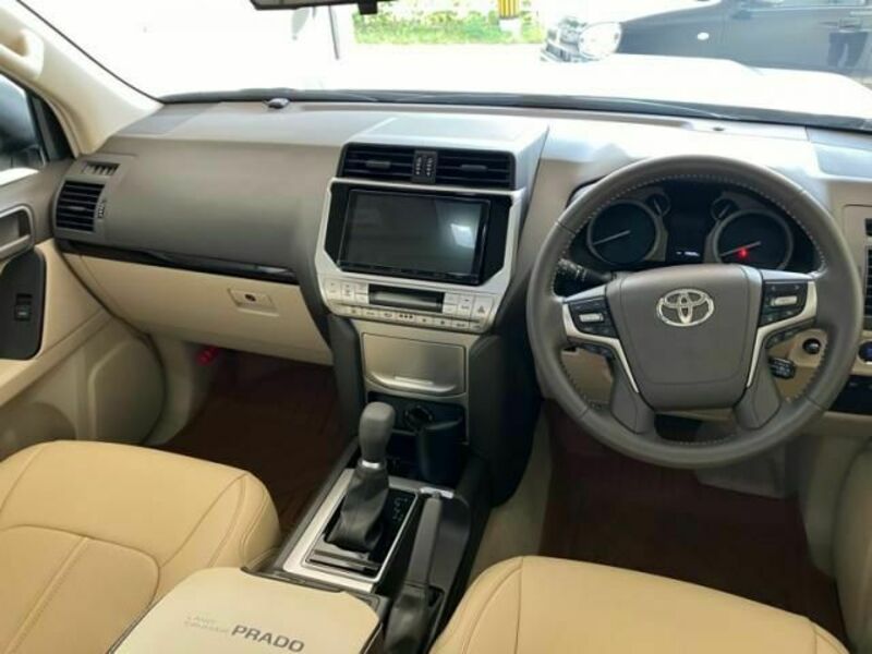 LAND CRUISER PRADO-19