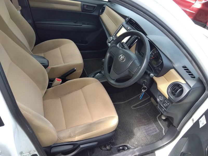 COROLLA AXIO