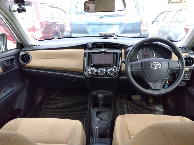 COROLLA AXIO