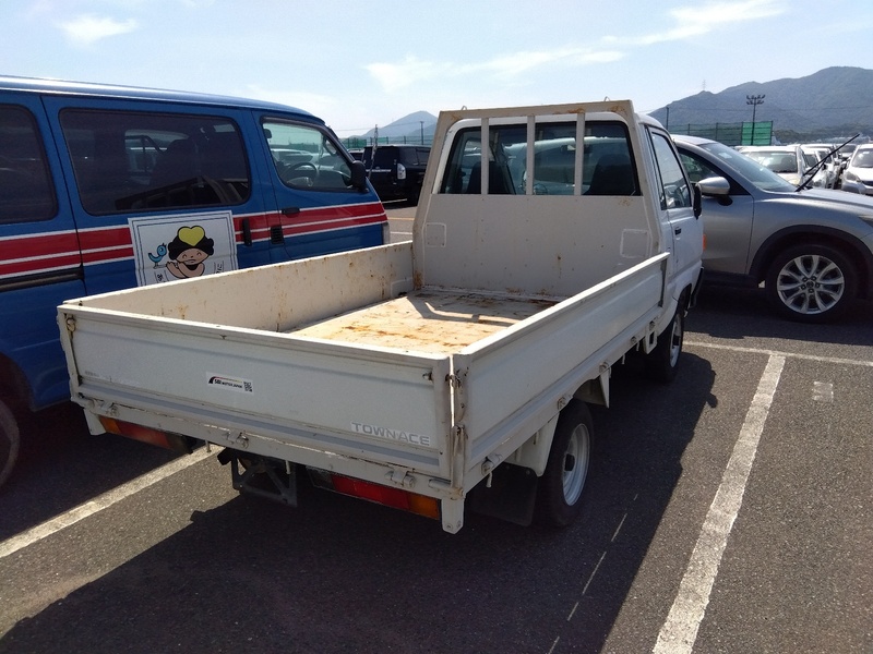 TOWNACE TRUCK