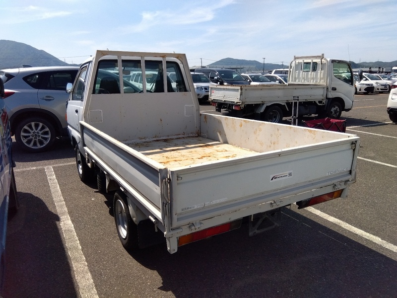TOWNACE TRUCK