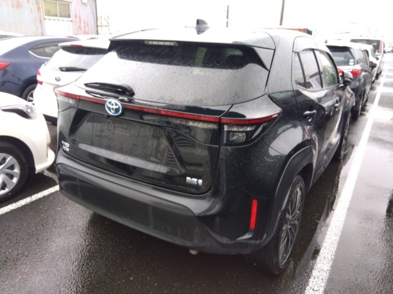 YARIS CROSS