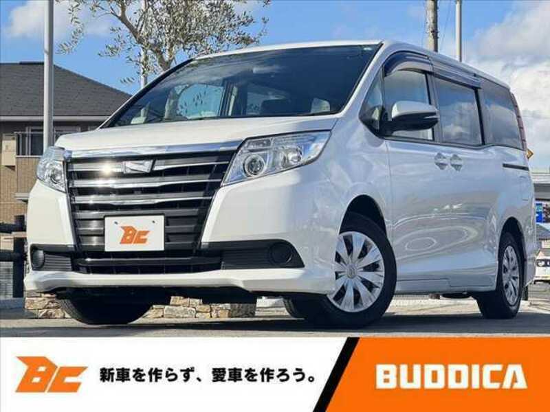 TOYOTA　NOAH