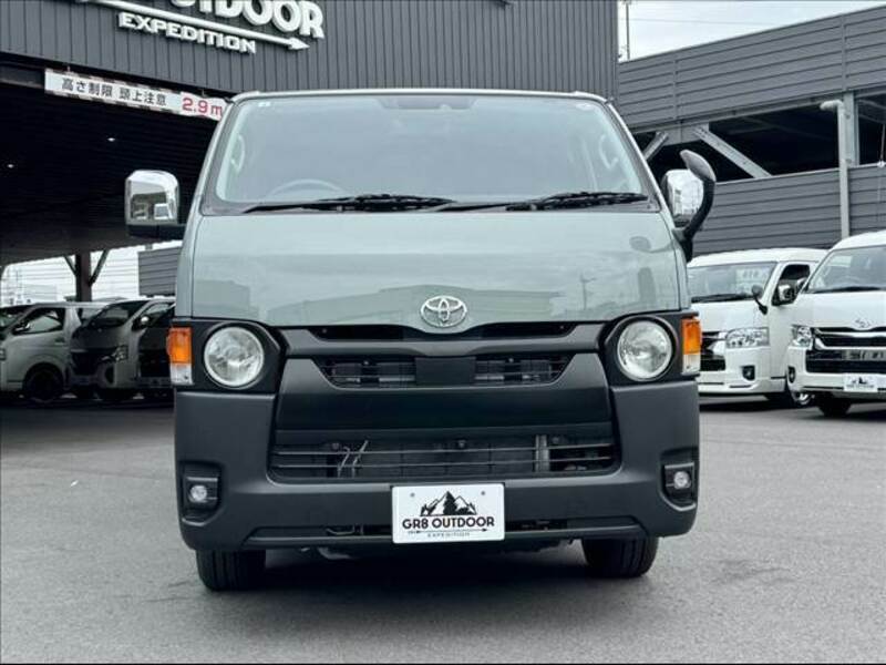 HIACE VAN-1