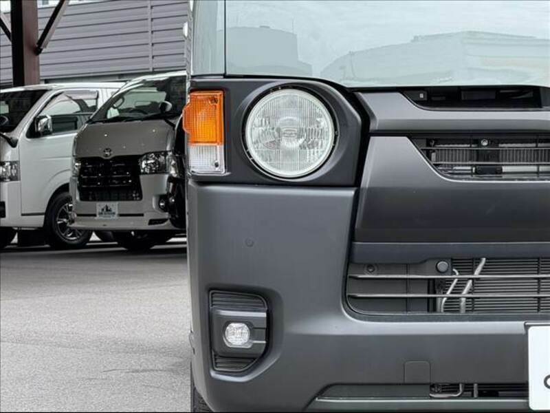 HIACE VAN-4