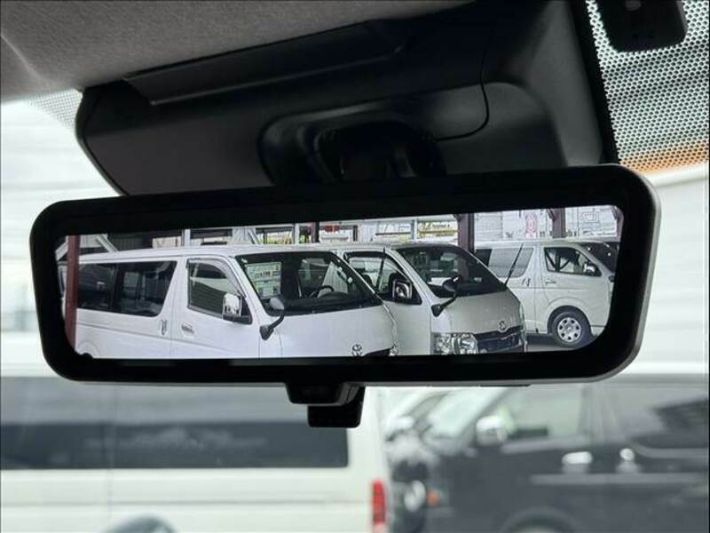 HIACE VAN-16