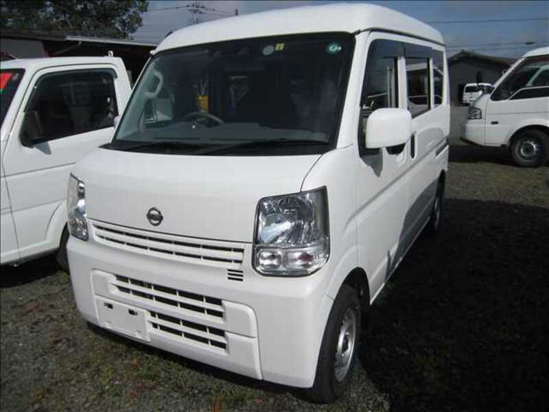 NISSAN NV100CLIPPER