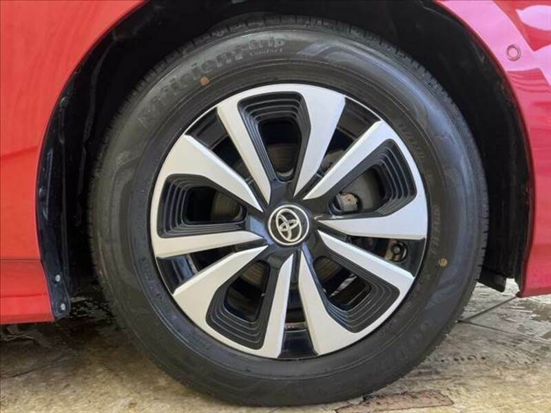 PRIUS PHV