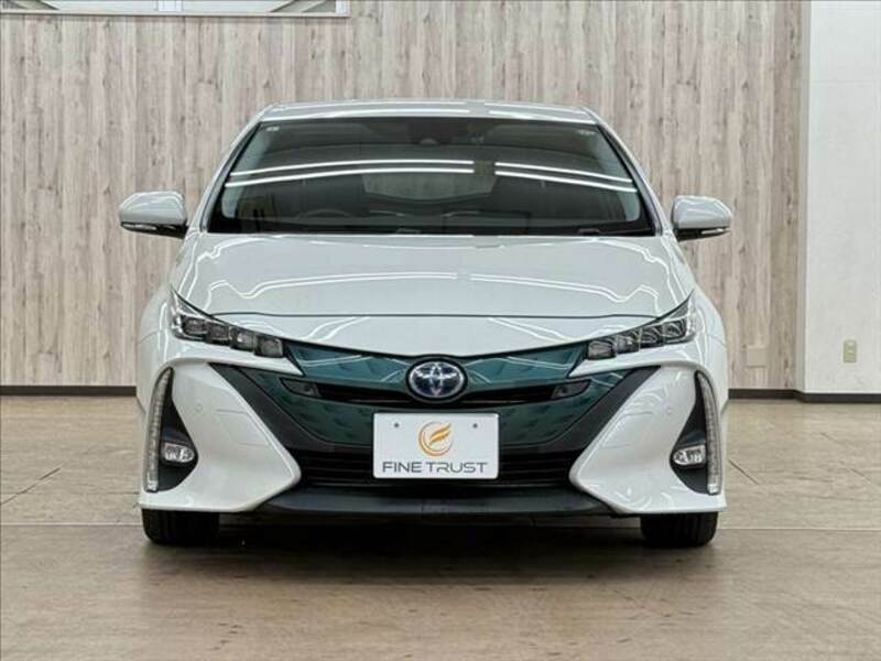 PRIUS PHV