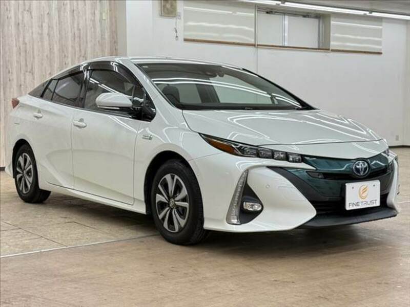 PRIUS PHV