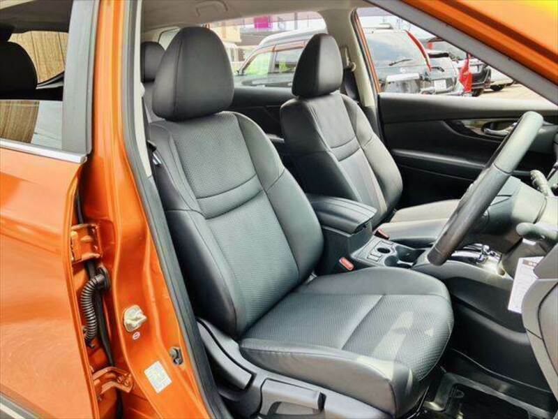 X-TRAIL