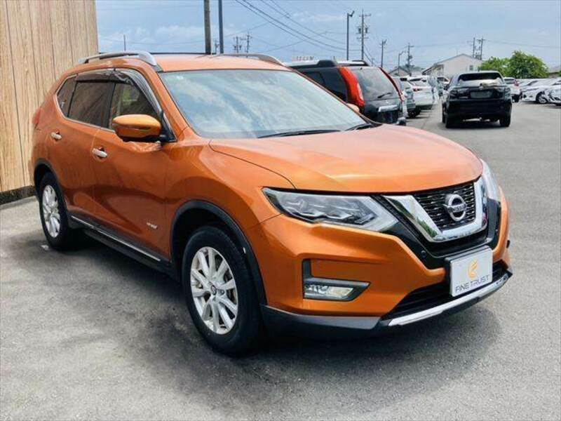 X-TRAIL