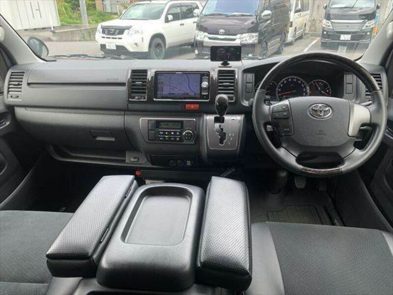 HIACE VAN-2