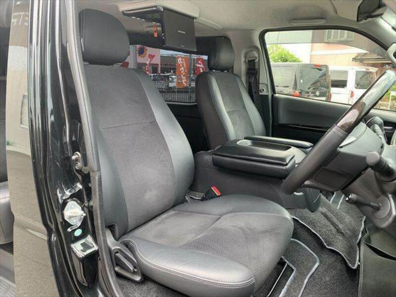 HIACE VAN-7