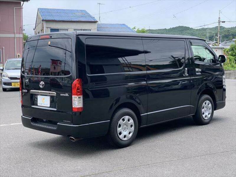 HIACE VAN-17