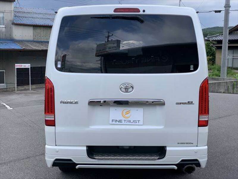 HIACE VAN