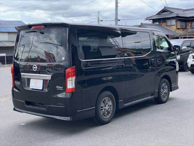 NV350 CARAVAN-18