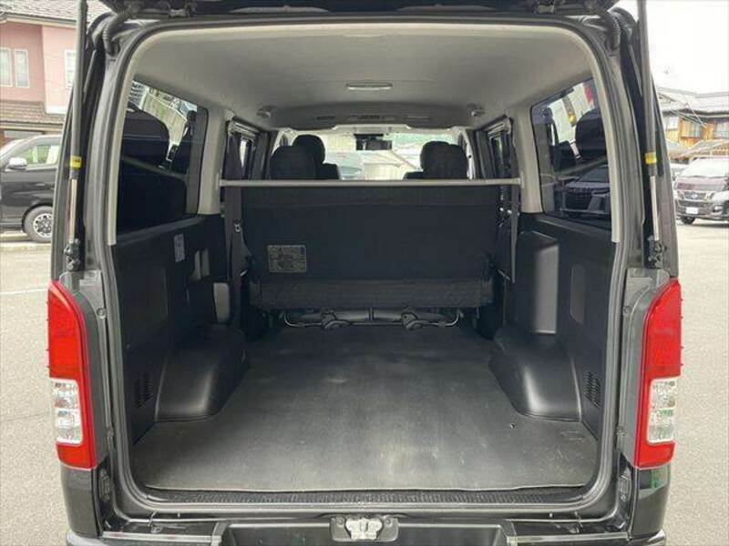 HIACE VAN-10