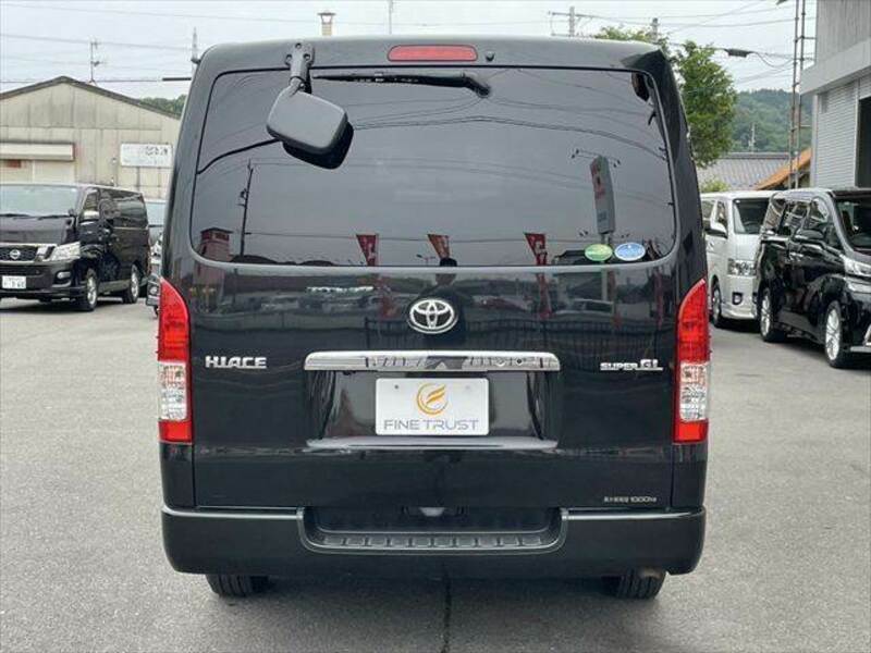 HIACE VAN-17